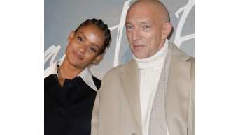 Vincent Cassel: a stylish exit to the premiere of ''Saint Exupery'' in Paris