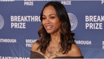 Zoe Saldana Redefines Interior Design with a 70s Plant Twist