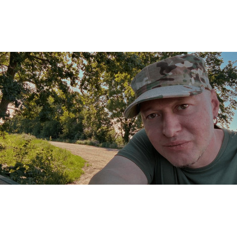 Фото №%d - АфішаАндрій Хливнюк заряджає бойовий дух: